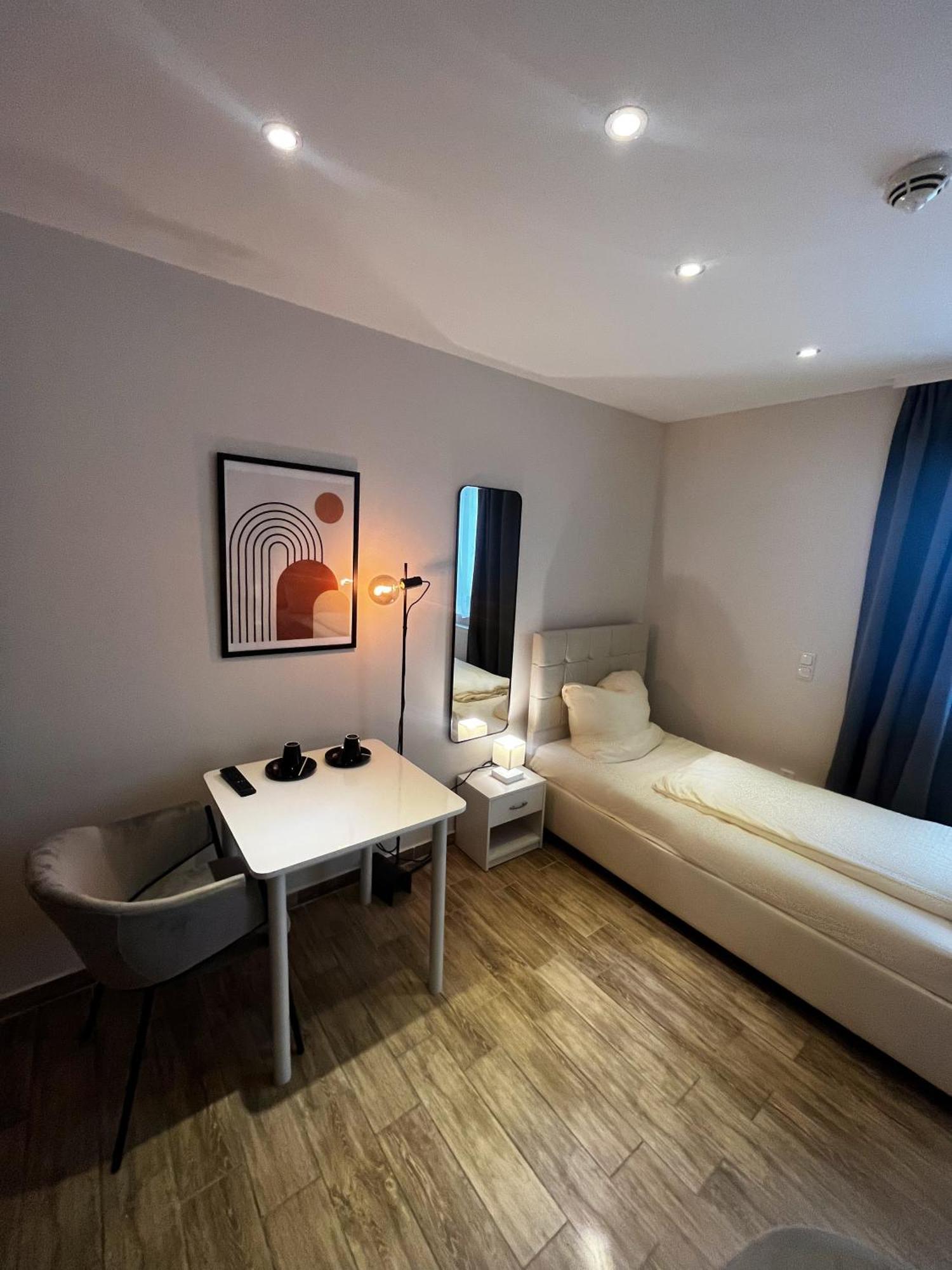 Mala Me Hotel Hannover Exteriör bild